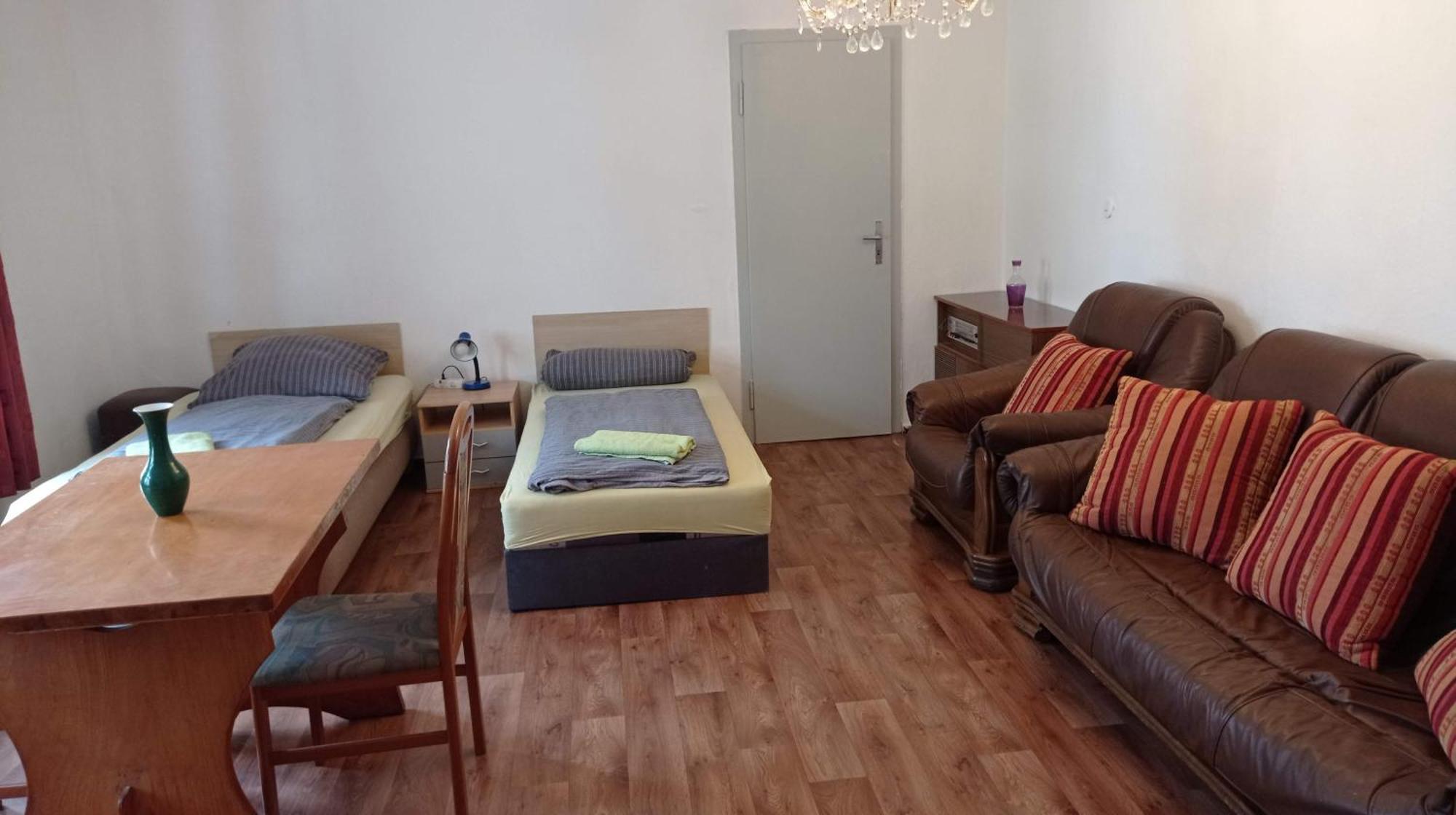 Gaestezimmer Sommer Locktow ภายนอก รูปภาพ